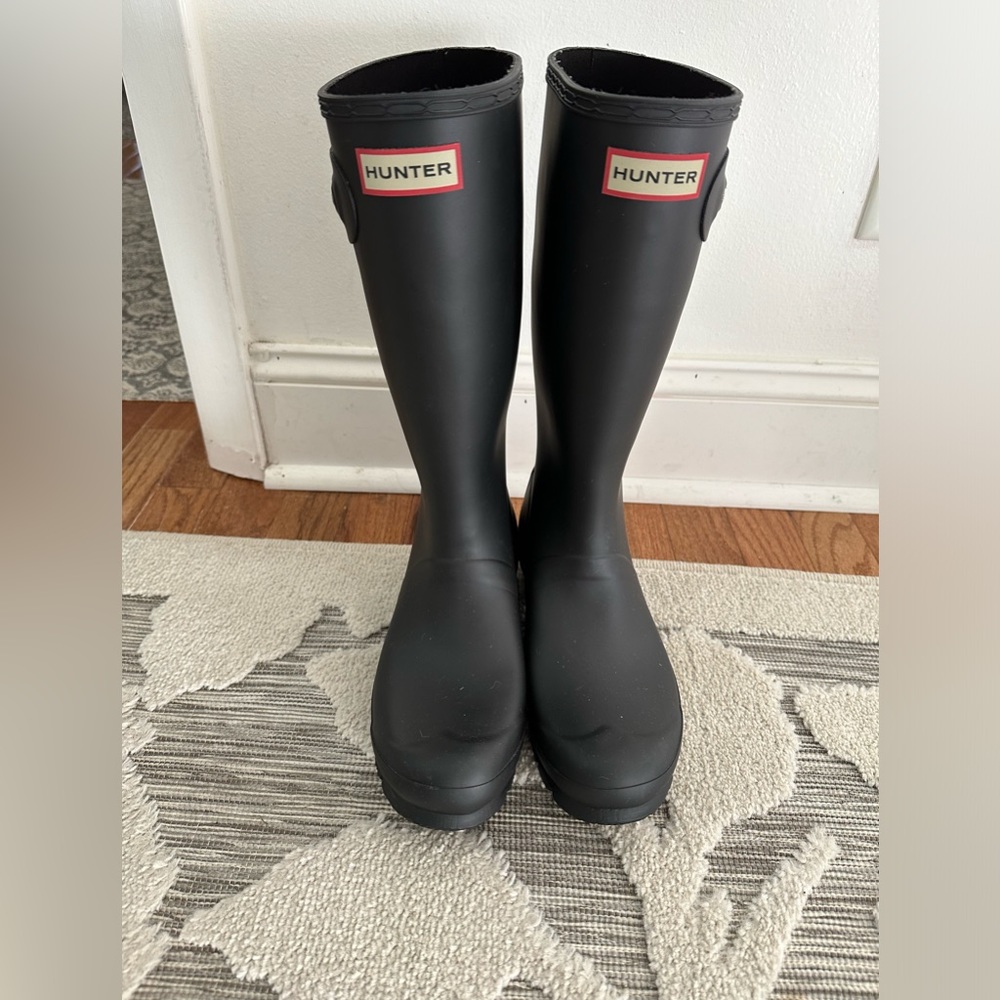 Hunter Rain Boots (Black)